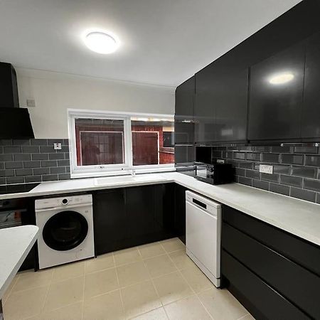 Springfield House- Near Newcastle Centre, Hospital And Keele University! Stoke-on-Trent Bagian luar foto